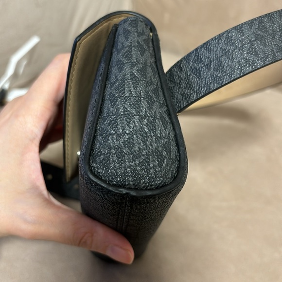 Michael Kors adjustable belt monogram black/Gray with silver hardware-SizeS/M - Picture 16 of 17